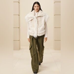 ZARA LIMITED EDITION SRPLS FURR COAT VEST FR WSTCT 13 (XS-S)